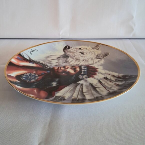 Franklin Mint Heirloom Recommendation "Spirit of The White Wolf" Plate - Picture 9 of 10